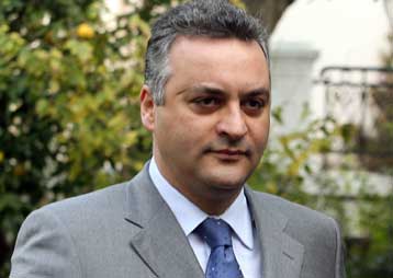 Αντιπαράθεση κυβέρνησης – ΠΑΣΟΚ στη Βουλή για τις ακτοπλοϊκές συγκοινωνίες