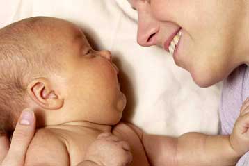 Ελληνίδα 52 ετών θα κυοφορήσει το εγγόνι της