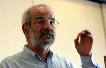 Στο Λίβανο η Αλέκα Παπαρήγα, στο Ισραήλ αντιπροσωπεία του ΣΥΝ