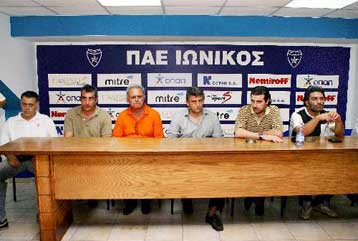 Έναν… Ρέμπελο στράικερ από την Αγκόλα απέκτησε ο Ιωνικός