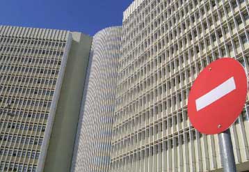 Μπλόκο της Κομισιόν στο πρόγραμμα εθελουσίας εξόδου του ΟΤΕ