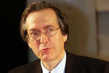 Επιστροφή του Ευγένιου Τριβιζά στην τηλεόραση με την ιστορία του Τρωκτικούλη