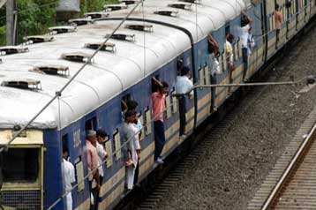 Πρώτες συλλήψεις στην Ινδία για τις αιματηρές επιθέσεις στη Βομβάη