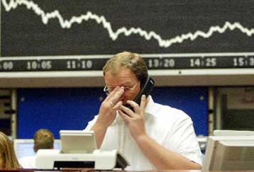 Σε αρνητικό έδαφος τα ευρωπαϊκά χρηματιστήρια την Παρασκευή