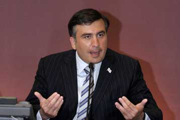 Κρίση στις σχέσεις Ρωσίας – Γεωργίας με τον Σαακασβίλι να ακυρώνει επίσκεψη στη Μόσχα