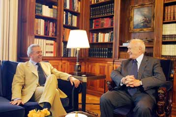 Καθιέρωση βραβείου «Παπανικολάου» υπέρ της επιστημονικής έρευνας