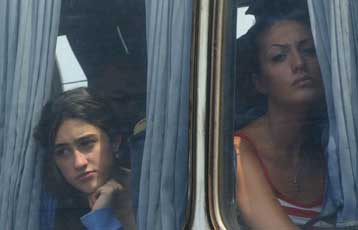 Νέοι βομβαρδισμοί των πόλεων του Λιβάνου από το Ισραήλ και αντίποινα της Χεζμπολάχ