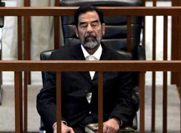 Επανάληψη της δίκης Σαντάμ χωρίς την παρουσία του πρώην προέδρου
