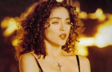 Η Μαντόνα έσπασε τους κανόνες των βίντεο κλιπ με το «Like A Prayer»