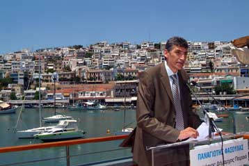 «Σημαία μας ο Πειραιάς» ο συνδυασμός του υποψήφιου δημάρχου Παναγιώτη Φασούλα