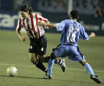 Στον Παραγουανό Χόρχε Νούνιες στρέφεται η ΑΕΚ, που δεν «εγκαταλείπει» τον Ιμπαγάσα