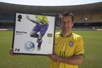 Ο άπειρος Ντούγκα αναλαμβάνει την τεχνική ηγεσία της Βραζιλίας