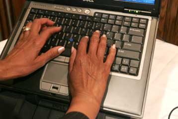 Στο μισό εκατομμύριο αναμένεται να αυξηθούν το 2006 οι συνδέσεις DSL