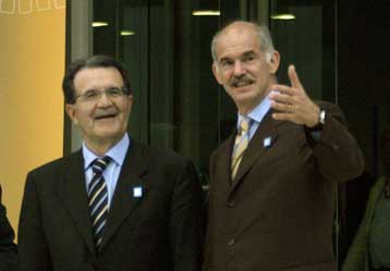 Εκεχειρία και άμεση αποστολή της βοήθειας στο Λίβανο ζήτησε ο Γ.Παπανδρέου