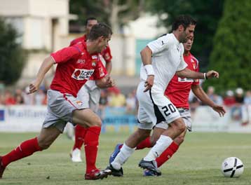 Ο ΠΑΟΚ ηττήθηκε 2-0 από την Λιόν, με επιστροφή Μέγκαχεντ μετά από έξι μήνες