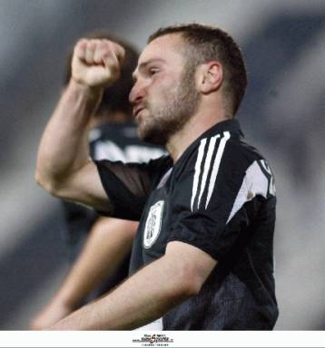 Δεν θα έλεγε όχι ο Σόλιντ για τον Σαλπιγγίδη, δυσκολεύει η περίπτωση Ζε Ρομπέρτο