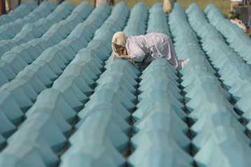 Νέος ομαδικός τάφος εντοπίστηκε στη Σρμπρένιτσα σε άγνωστη έως τώρα τοποθεσία