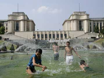 Αυξάνεται ο αριθμός των θυμάτων από τον καύσωνα που πλήττει τη Γαλλία