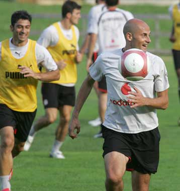 Με ενδεκάδα… Βέρντερ ο Ολυμπιακός κόντρα στην Μπλάκμπερν