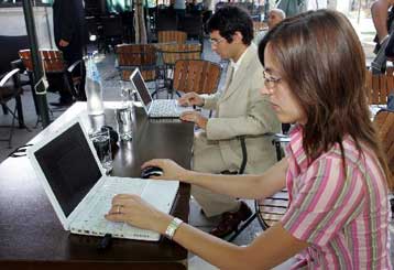 Στην Cosmoline η άδεια για το γρήγορο ασύρματο Internet έναντι 20,5 εκατ. ευρώ