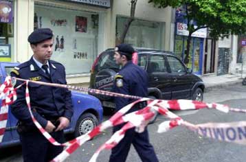 Στόχοι εμπρηστικών μηχανισμών τρία καταστήματα αμερικανικών συμφερόντων στην Αττική