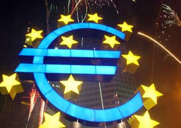 Τρεις αυξήσεις επιτοκίων από την ΕΚΤ έως το τέλος του έτους προβλέπουν οι αναλυτές