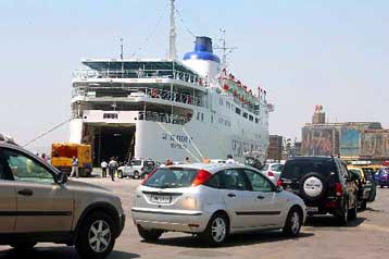 Με πληρότητα έως και 100% σε πλοία και αεροπλάνα η μαζική έξοδος του Αυγούστου