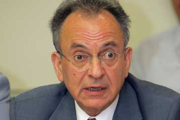 Πολιτικοί διαξιφισμοί για τις πρόσφατες αυξήσεις στα τιμολόγια της ΔΕΗ