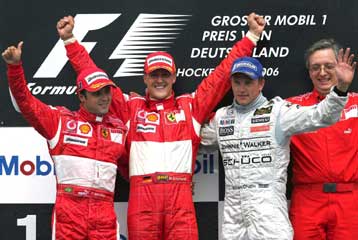 Η Ferrari έκανε το «1-2» και ο Μ. Σουμάχερ πλησίασε τον Αλόνσο στην κορυφή