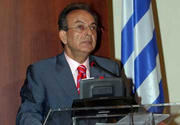 Εδώ και 20 χρόνια συμπεριφερόμαστε ως πετρελαιοπαραγωγός χώρα, λέει ο Δ.Σιούφας