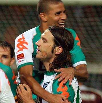 Η Βέρντερ 2-1 το Αμβούργο και προκρίθηκε στον τελικό