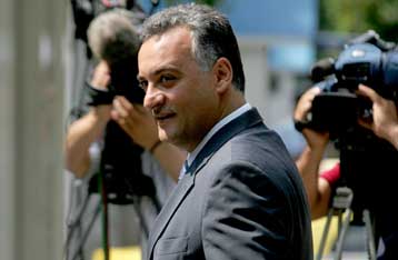 Σκληρή γλώσσα ΠΑΣΟΚ κατά Κεφαλογιάννη για το «αλαλούμ» στην ακτοπλοΐα