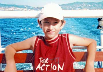 Μετά την υπόθεση Αλεξ, οι Έλληνες δεν κλείνουν τα μάτια στην κακοποίηση παιδιών