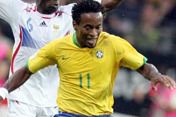 «Αποκαλυπτήρια» του Ολυμπιακού με λαϊκό αίτημα για Ζε Ρομπέρτο