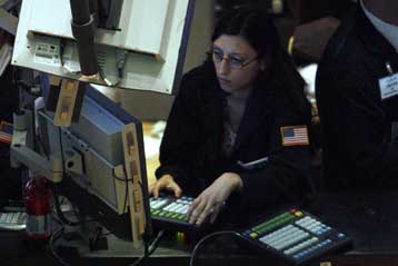 Απώλειες την Παρασκευή στη Γουόλ Στριτ, κέρδη στις ευρωπαϊκές αγορές