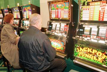 Σε κλοιό παρακολούθησης τα καζίνο με στόχο τους πελάτες που χρωστούν στο Δημόσιο