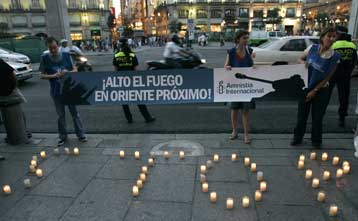 Παράδειγμα παραβίασης του διεθνούς δικαίου ο βομβαρδισμός στην Κανά, λέει ο Ανάν