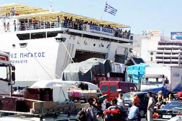 Ελλείψεις σε είδη πρώτης ανάγκης αντιμετωπίζουν αρκετά νησιά του Αιγαίου