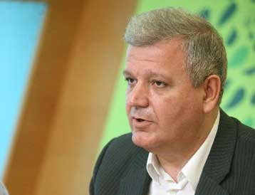 Για «εμπαιγμό» των καταναλωτών κατηγορεί την κυβέρνηση το ΠΑΣΟΚ