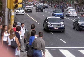 Κόντρα Αράπογλου-Παπαγεωργόπουλου στη Θεσσαλονίκη για τα περίπτερα