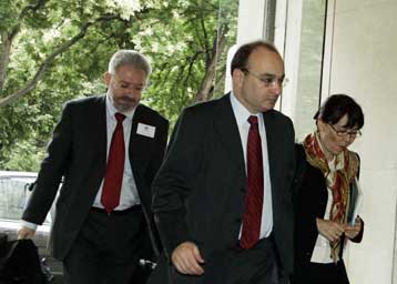 Δεν είμαστε εθνική μειονότητα στο Κόσοβο, υποστηρίζουν οι Σέρβοι