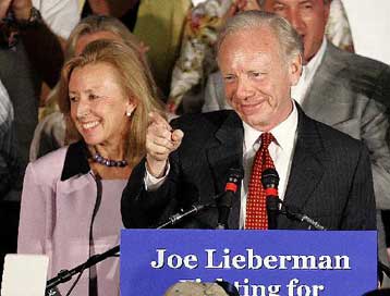 Έχασε το χρίσμα των Δημοκρατικών για τη Γερουσία ο Τζο Λίμπερμαν λόγω Ιράκ