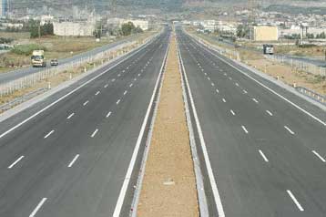 Δεκάδες τροχαία από κατασκευαστικά λάθη στην περιφερειακή οδό της Θεσσαλονίκης