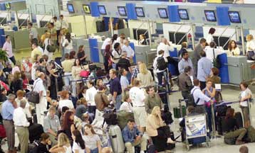 Αναστάτωση και στα ελληνικά αεροδρόμια από τα έκτακτα μέτρα στη Βρετανία