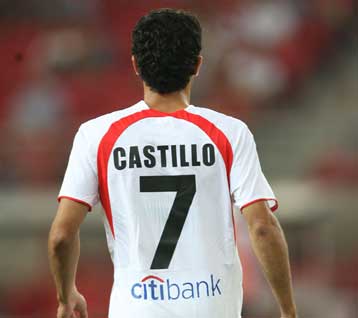 «Ερυθρόλευκος» για ακόμα 4 χρόνια ο Καστίγιο-Αναβλήθηκε το ματς με την Γουέστ Χαμ