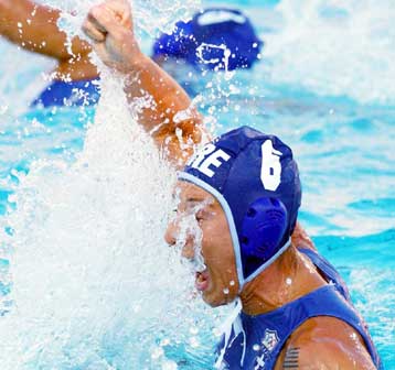 Για την πέμπτη θέση στο FINA Cup η εθνική γυναικών, που προκρίθηκε στο Παγκόσμιο