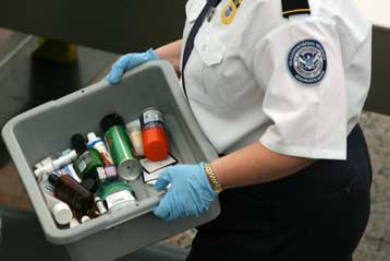 Δύσκολη έως αδύνατη η ανίχνευση υγρών εκρηκτικών στις χειραποσκευές