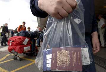 «Δάκτυλος» Αλ Κάιντα πίσω από την τρομοκρατική συνωμοσία στη Βρετανία