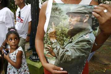 Οι Κουβανοί θα γιορτάσουν τα 80 χρόνια του Φιντέλ με ή χωρίς τον λίδερ μάξιμο