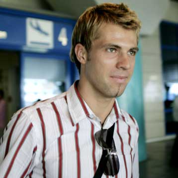 Με… πράσινη καρδιά έφτασε στην Αθήνα ο Ίβανσις για τον Παναθηναϊκό